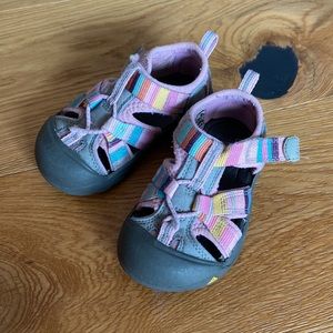 Toddler Keen Rainbow Shoes - Size 6